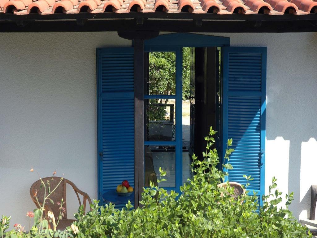 Skites Hotel Bungalows Uranopoli Pokoj fotografie